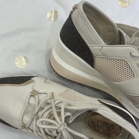 Wonderful shoes - Picture 4 of 9